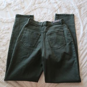 Green Gloria Vanderbilt Straight Leg Jeans